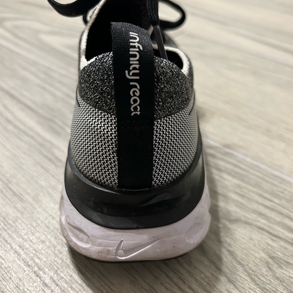 Nike Infinity Reacts - Picture 9 of 10